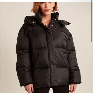 Abercrombie & Fitch Oversized Puffer